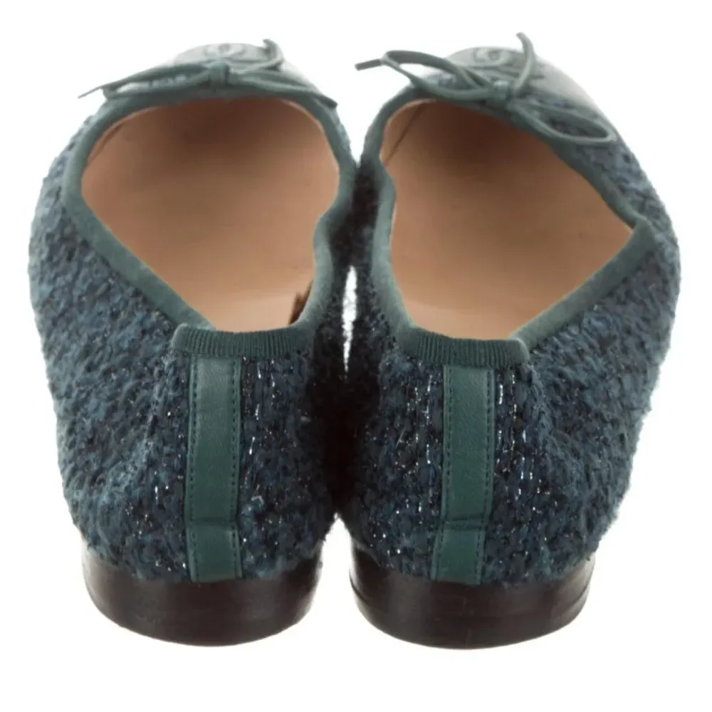 CHANEL CC‎ Tweed Cap-Toe Green Flats sz 7